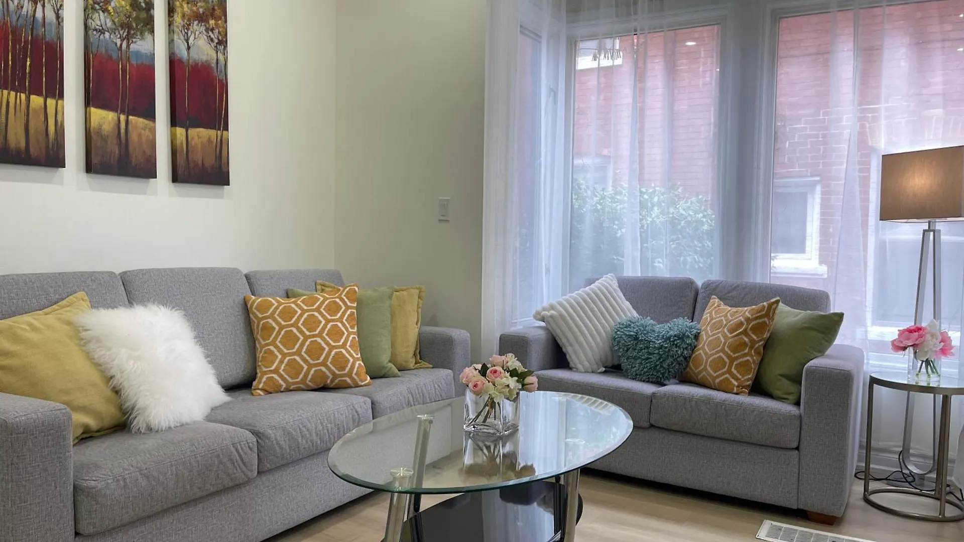 Tatil Evi Victoria Family Vacation Home - King Bed Private Yard Bbq Deck Gazebo - 4 Minutes To The Falls Niagara Şelalesi